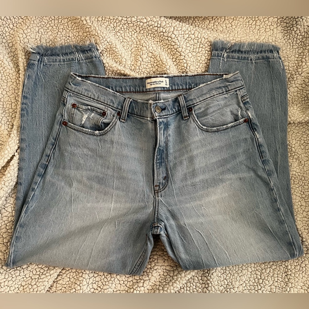 Abercrombie & Fitch Mom High Rise Light Blue Cropped Jeans